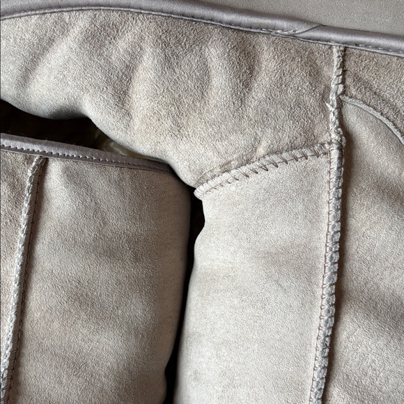 UGG Classic Short Crystal Bows Gray Grey Size 8 - Picture 7 of 7